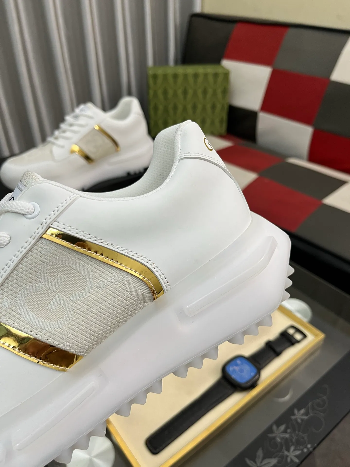 Men's Men's Shoes 💰458⌚️⌚️【GUCCI】Gucci men's latest white shoe series casual shoes! The official website is built 1:1. Upper: Made of imported cowhide, with electric embroidery ➕Inner lining: Made of high-quality first-layer pigskin, soft and comfortable. Picky material selection and exquisite workmanship give you the best enjoyment. Size: 38-44 yards, 4️⃣ colors available.